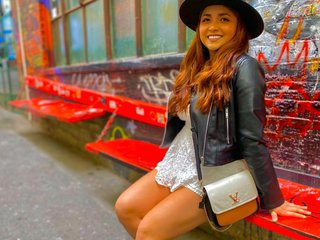 에로틱 한 영상 채팅 StephanieDaniels