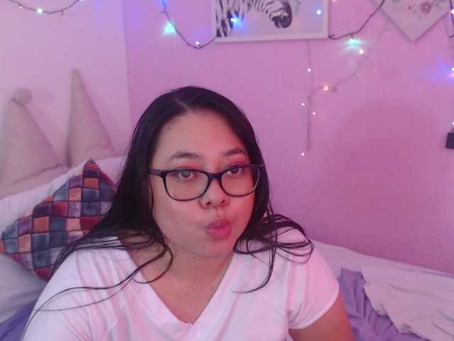 방송 스크린 샷 Strongglizzy