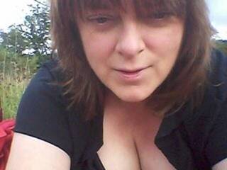 에로틱 한 영상 채팅 SubslutSuzy