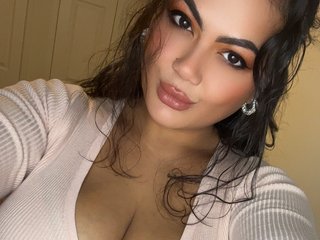 에로틱 한 영상 채팅 SultryyQueenn