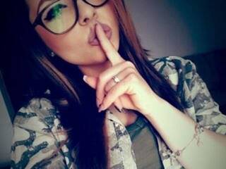 에로틱 한 영상 채팅 CindyMellodie