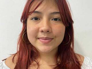 에로틱 한 영상 채팅 Surayya