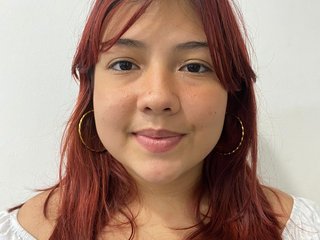 에로틱 한 영상 채팅 Surayya