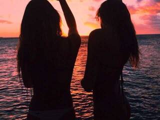 에로틱 한 영상 채팅 Susaneroxanne