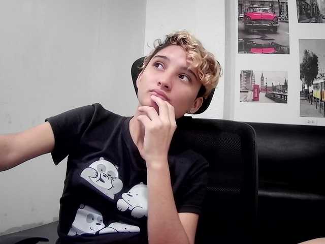 방송 스크린 샷 SusanneSmith