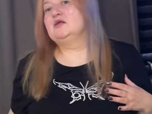 프로필 사진 SVETIKBOMBOCHKA