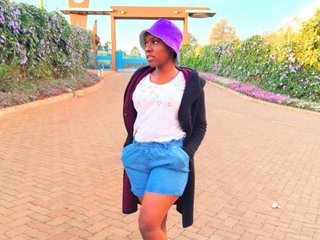 에로틱 한 영상 채팅 sweet-aaliya