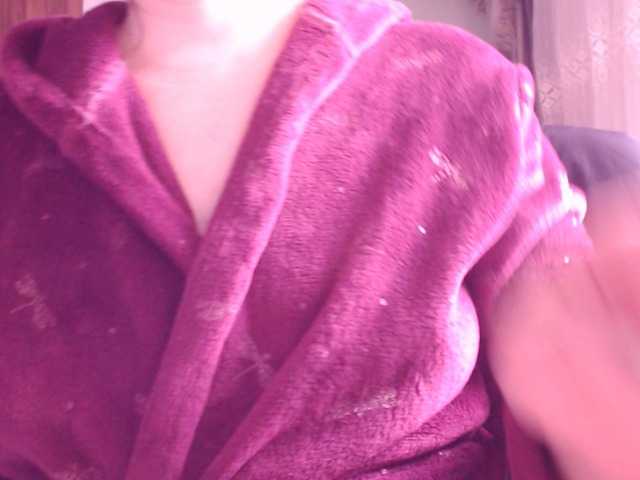 사진 SweetBrunete on samuse ensemble;)? ...xxx...on commence avec 30 tokens seins....et on continue..xxxx