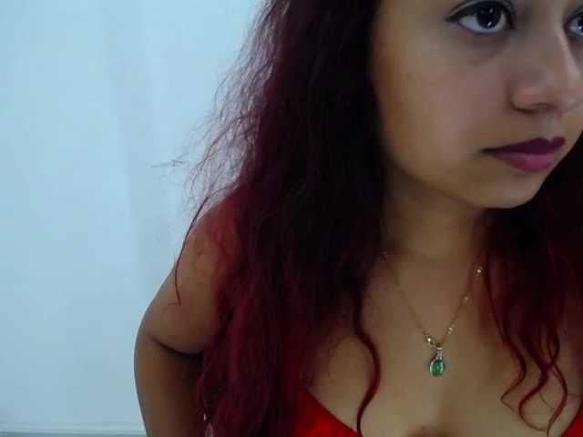 사진 SweetCherry24 Hi guys, i new here, but i want to play with my pretty pussy u help me? #new #c2c #latin #curvy #sexy