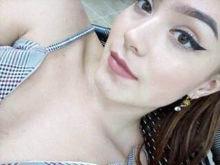 에로틱 한 영상 채팅 sweethangely