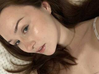 에로틱 한 영상 채팅 SweetLindan