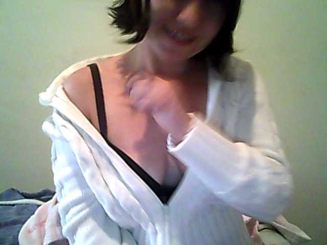 사진 SweetSafira Play with me :) Tips for tricks! 50 TOKENS - get naked - try me!