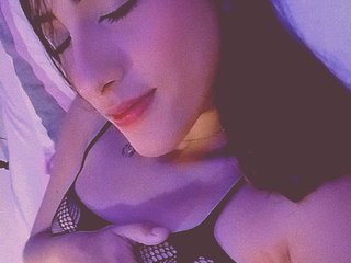 에로틱 한 영상 채팅 Sweetsahira