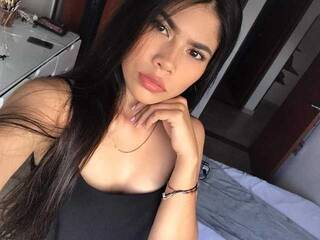 에로틱 한 영상 채팅 SweetTeen