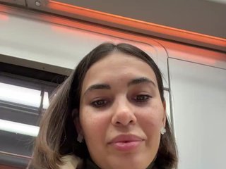 에로틱 한 영상 채팅 Talilia