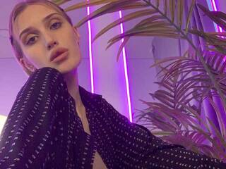 에로틱 한 영상 채팅 TallTiranda