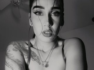 에로틱 한 영상 채팅 TammyCooperr