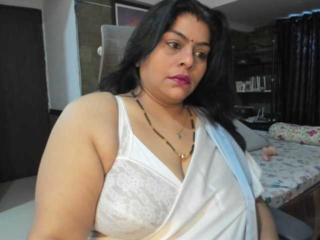 사진 tarivishu23 #bigboobs #bigass #indian #couple #bbw