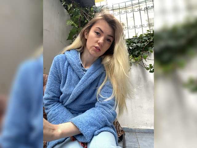 방송 스크린 샷 KristiIvanna