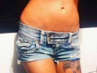 에로틱 한 영상 채팅 tatitattoo