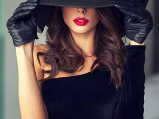 에로틱 한 영상 채팅 TattyAnal