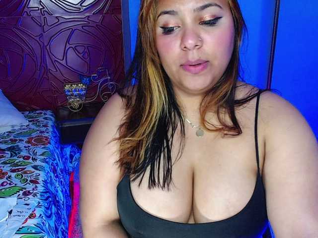 사진 Taylorbrown Welcome to my sexy show // show naked with oil in my body // #latina #bigass #bigboobs #lovense #fetish #Squirt