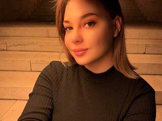 에로틱 한 영상 채팅 tessarise