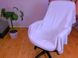 에로틱 한 영상 채팅 TeylorFly323