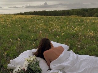 에로틱 한 영상 채팅 ThaliaKm