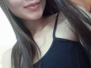 에로틱 한 영상 채팅 thamara-19