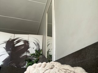 에로틱 한 영상 채팅 TheLittleGina