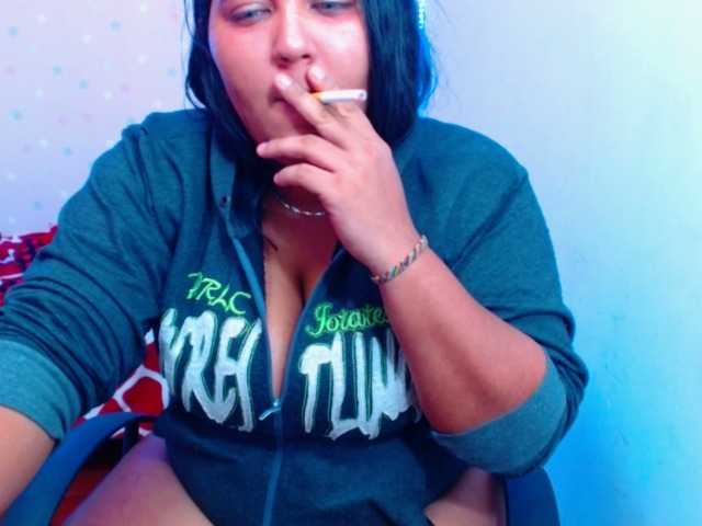 사진 Themistress #findom #smoke #mistress #bigboobs #sph #lovense