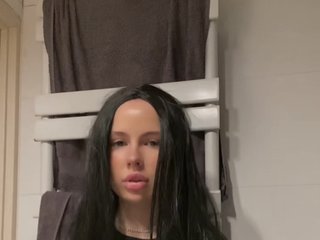 에로틱 한 영상 채팅 TianaCharmi