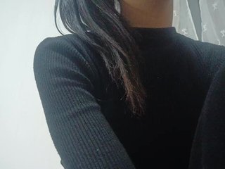 에로틱 한 영상 채팅 Tinah69