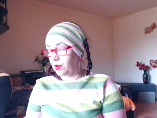 방송 스크린 샷 Tinakiss