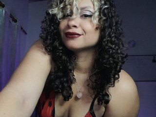 에로틱 한 영상 채팅 Tinaqueen1