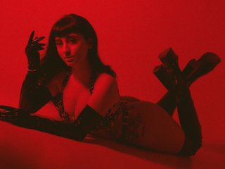 에로틱 한 영상 채팅 TinaPutina