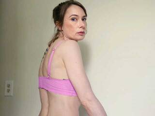 에로틱 한 영상 채팅 TinkerHell