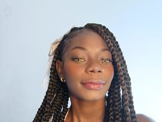 에로틱 한 영상 채팅 tiny-sexy-ebony