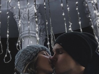 에로틱 한 영상 채팅 Titiannya