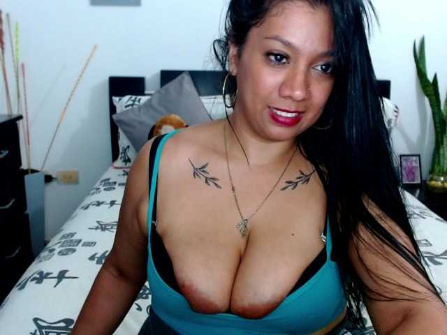 사진 titsbiglovers Hello guys let's have fun .. Show cum for 599 tokens