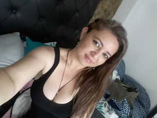 에로틱 한 영상 채팅 titsparadise