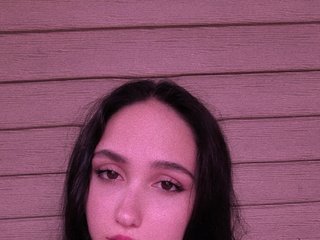 에로틱 한 영상 채팅 TopBabyEmilya