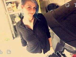 에로틱 한 영상 채팅 twistedbitch4