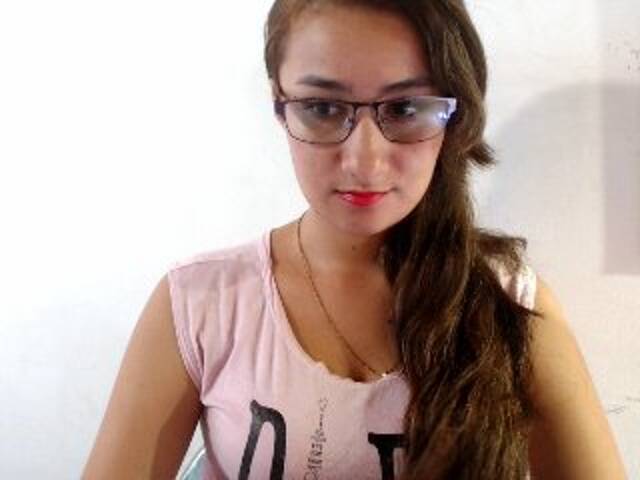 방송 스크린 샷 vaalentiinaa