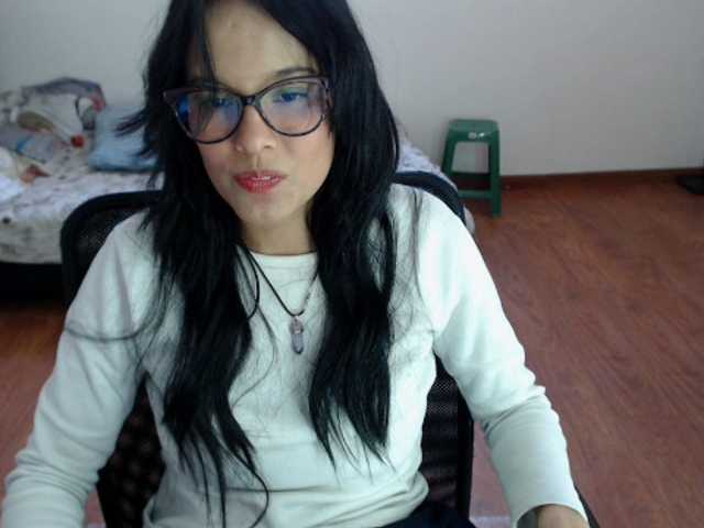 사진 valak133 ❤️25 nakedtokenspls play with me pls Help me to have a big orgasm.❤️ #squirt #colombia #latina #glasses#c2c