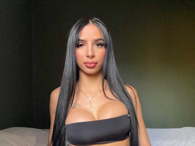 프로필 사진 Valeria-Reyess-