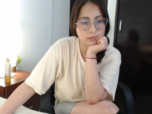 사진 ValeriaAcosta show ass 50 tokens show tits 70 tokens Naked for you 200 tokens