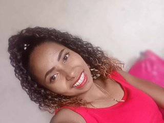 에로틱 한 영상 채팅 Valerie513