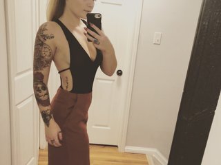에로틱 한 영상 채팅 ValerieV23